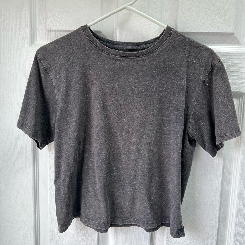 Colsie Short Sleeved Crop Top
